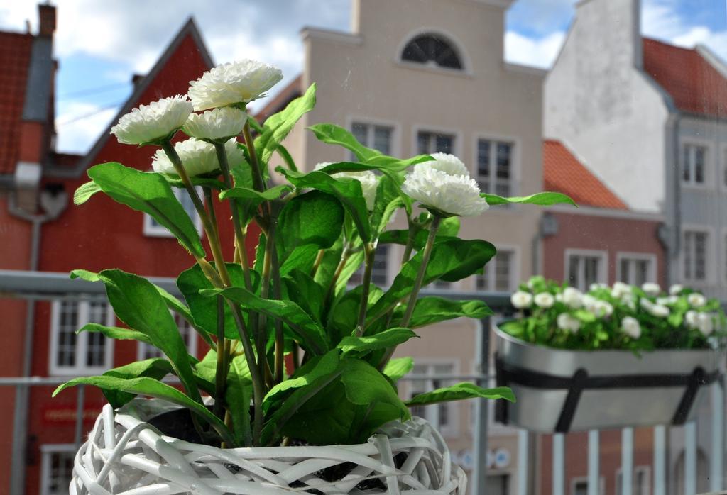 Gdansk Old Town River View Exterior foto